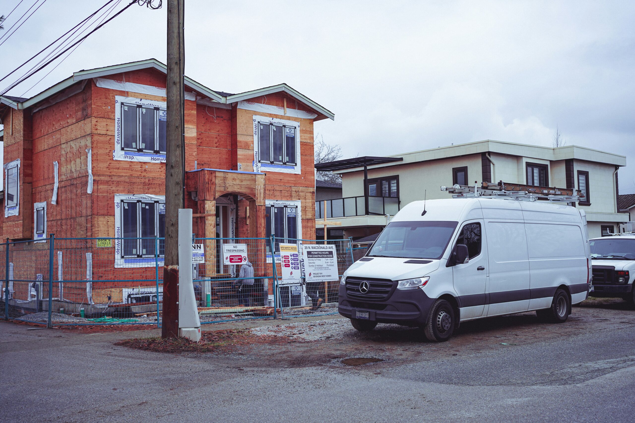 You are currently viewing Step-By-Step: Dealing with House Clearance Services in a Smart Way